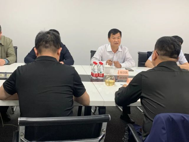 黄冈市领导一行对我司结算中心项目表示赞许与肯定,段汉国主任,从以往