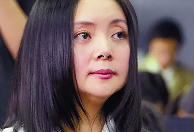 薛宝钗张莉身家过亿56岁仍未婚难逃红楼一梦