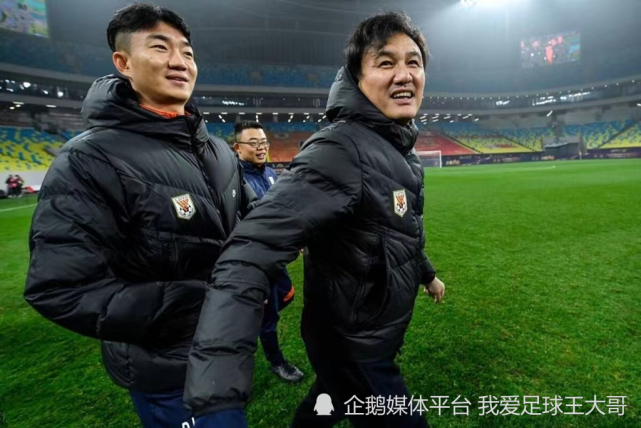 舒畅指责郝伟前后矛盾,郝公子在球队,齐达内也做过!