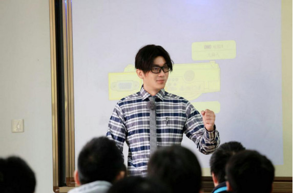 万事帮帮主为什么是他？你之前可能认识了个假李晨（图） - 20