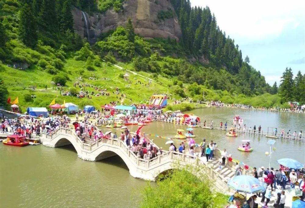 甘肃五月份旅游景点推荐松鸣岩旅游攻略免费语音导游