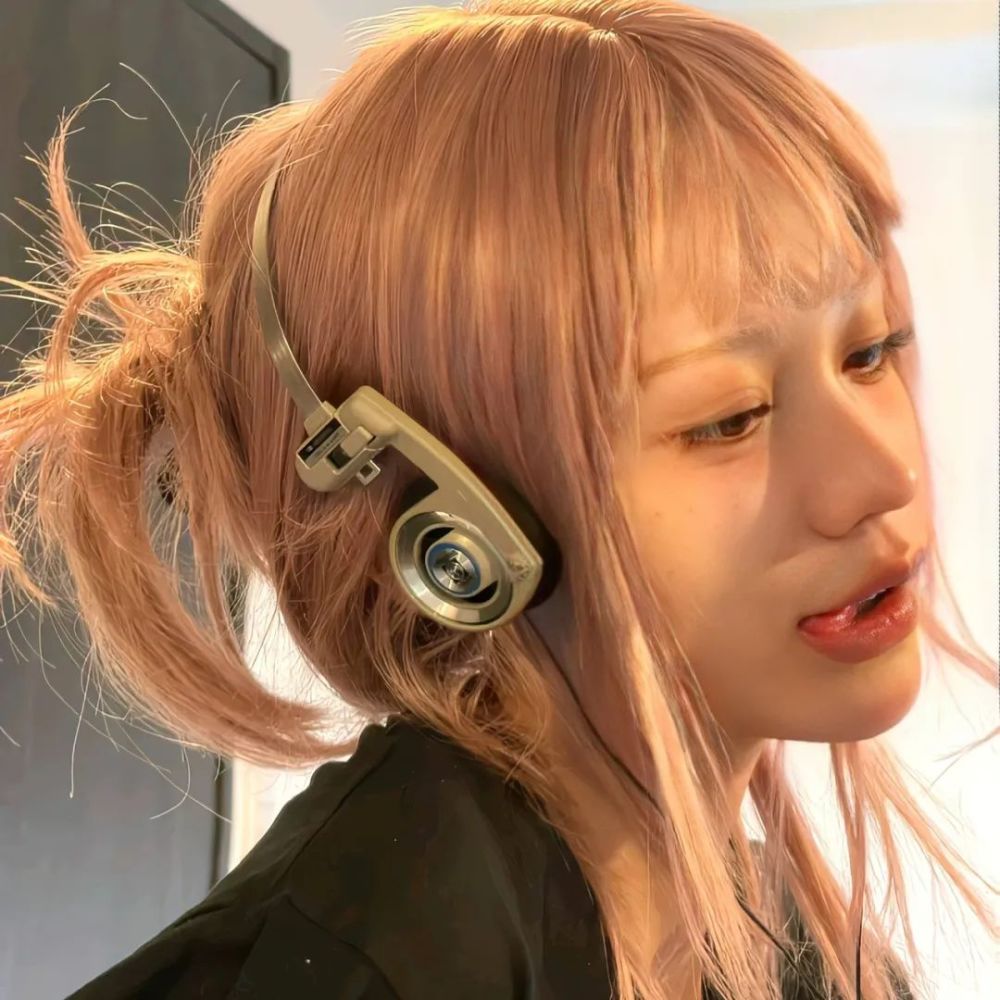 高级感女头微信状态小众文案
