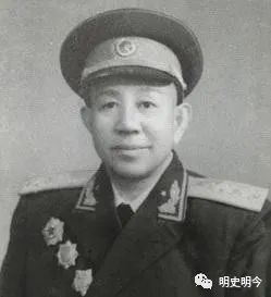 他是独臂将军,也是个抠门的将军,但是却愿意给一个不认识的老人养老