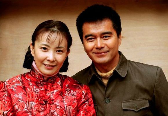 桃花运十足的许亚军4任妻子都貌美个个都被他的帅气征服