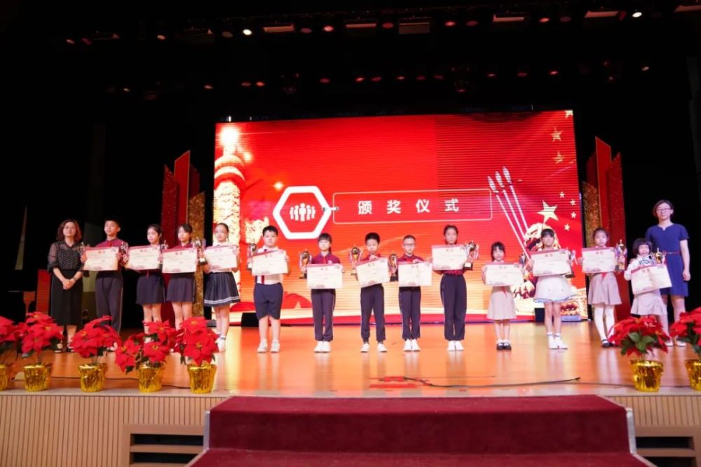 end图片 湛承姝,杨敏视频 王天璐编辑