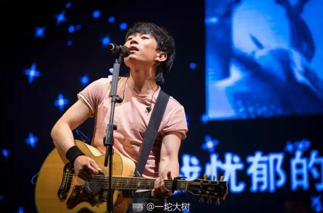 赵雷演出大骂主办方：FXXK，再这样下去我就废了（图） - 1