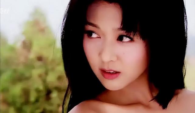 41岁薛凯琪宛如不老少女,保持年轻的秘籍究竟是什么?