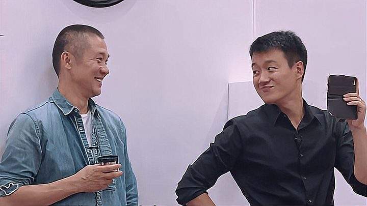 曾与佟大为"吵架",怒斥化妆的小鲜肉,黄志忠为何被