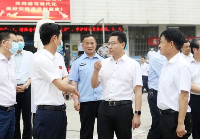 汪继宏督导全市文明创建工作