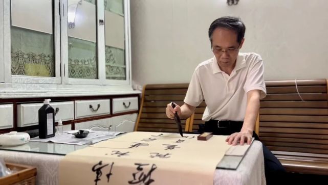 伍尚:广州市公安局水上分局退休干部.平安疫情终将过去,阴霾终会消散!