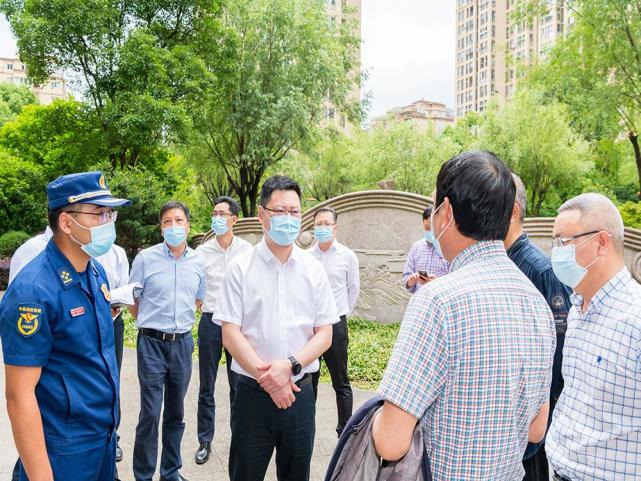 绍兴新昌县长王奇洲督查自建房消防安全工作