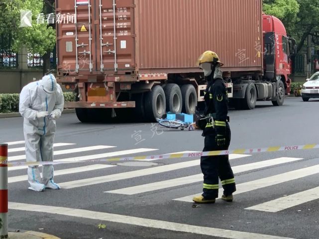 身亡】闵行春申路一货车与骑车人相撞|浦东|闵行区|春申|上海|马路