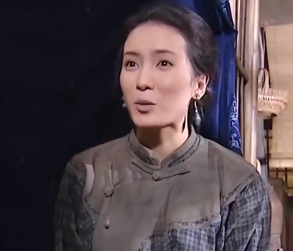 救起过石益阳,胡玉蓉的丈夫是李续宾麾下军官,被太平军俘获,曾晚妹,石