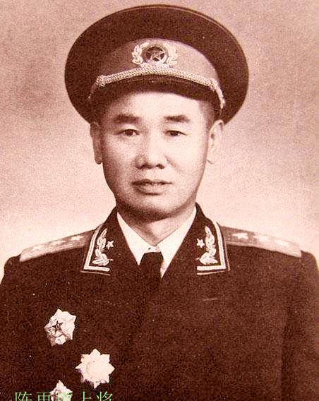 为何后者比前者知名度高?
