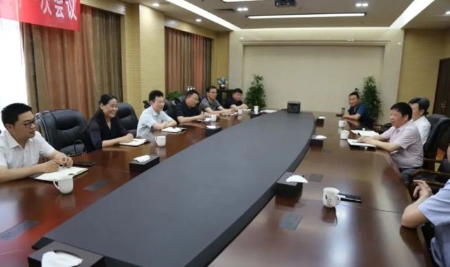 华英公司董事长,总经理许水均,常务副总经理张勇,副总经理张家明等