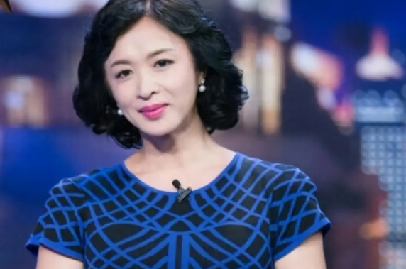 回国后的第二年,金星毅然决然的走进了医院的手术室,在经历了长达16个