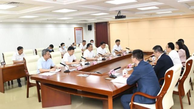 紫金县委书记会见蓝塘杰出乡贤林立,释放出什么信号?