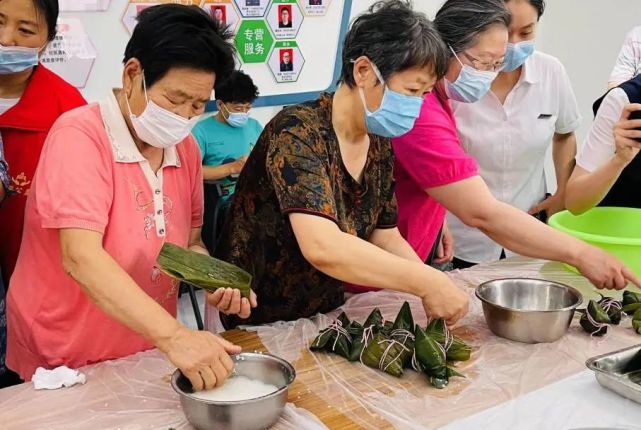 吃着黏糊糊,闻着香喷喷!