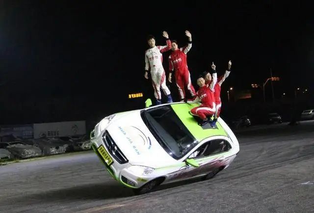 汽车特技大师,汽车特技yoyo资料