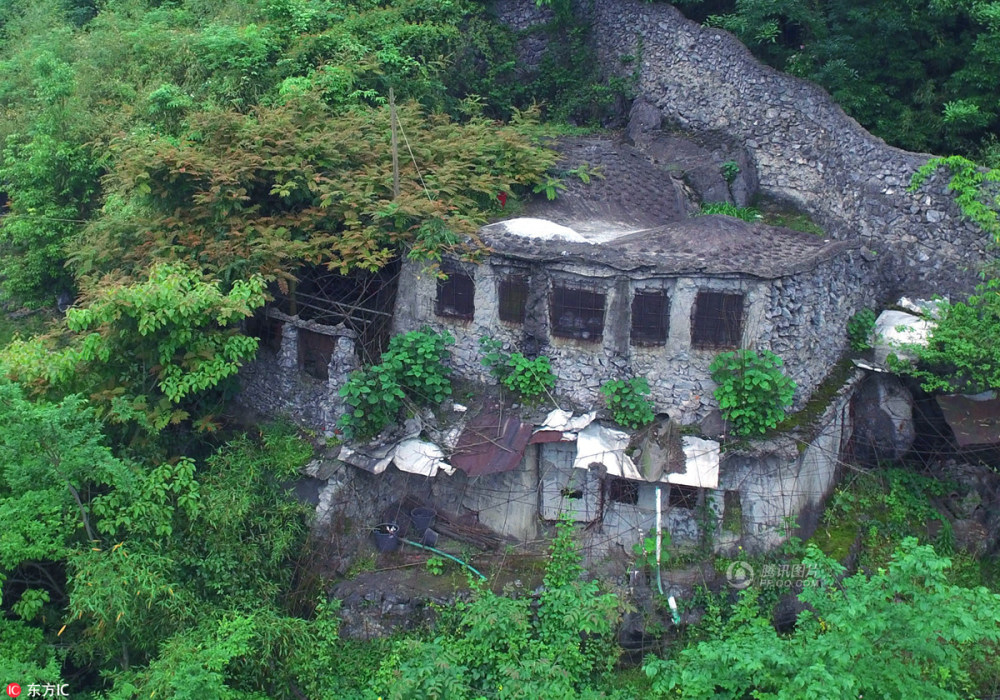 92岁孤寡老人给自己修活人墓 防盗机关重重(组图)