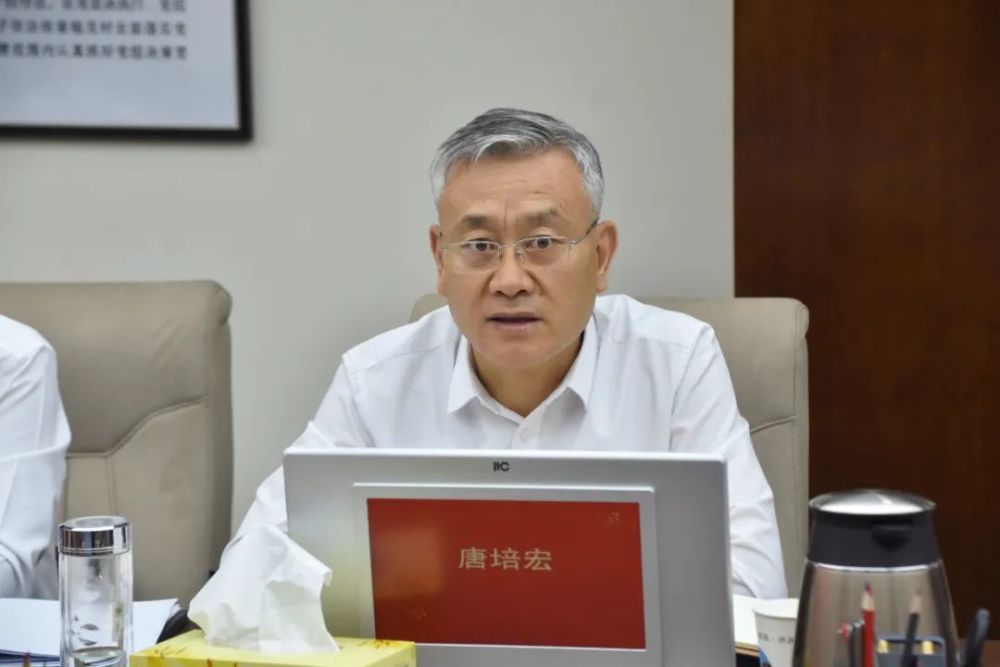 五屆酒泉市政府第12次常務會議召開(圖1)