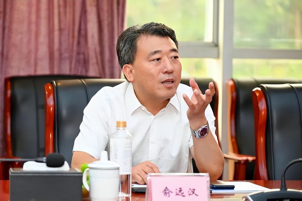 黄石市委常委统战部长俞远汉一行莅临广州鹿山新材料公司考察