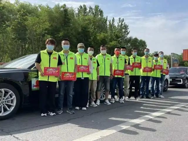 暖心!送考11年!中衛市愛心車隊“一對一”接送考生(圖2)