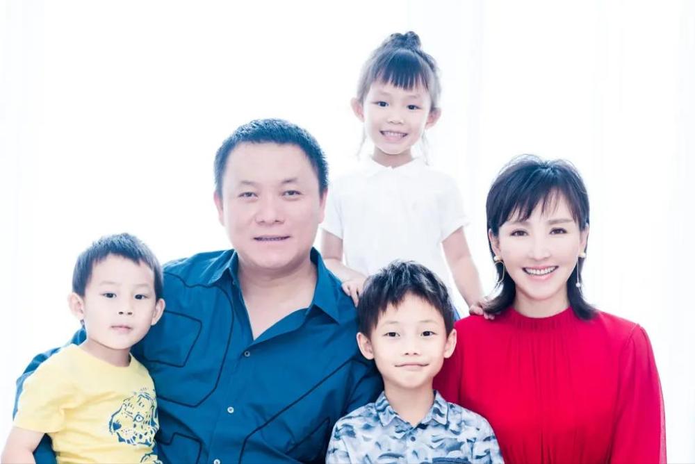 岳丽娜患病不舍丈夫独自一人连生3胎郭靖宇把妻子当御用女主