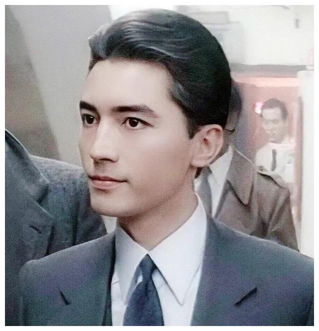 长得帅气英俊却败给一个丑鼻子这7位男星的鼻子太不懂事