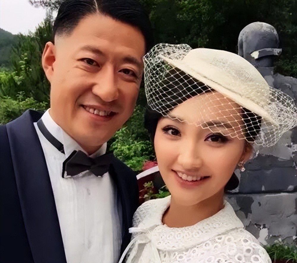 于震前妻方柏霓怒骂家暴男二婚后却被现任妻子辛月宠成宝