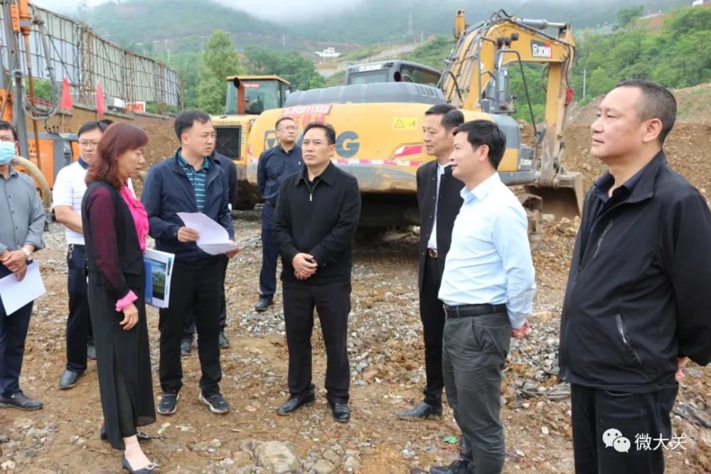 石灰窑建设项目,下青坪乡村旅游提升改造项目,昭通鑫微矿业硅微粉项目