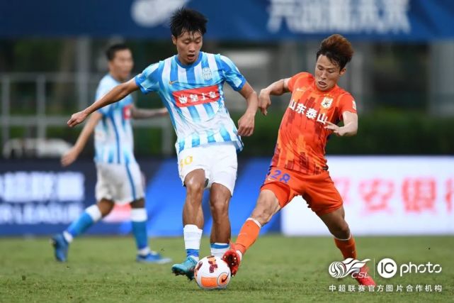 龙文灏,34-韦丰(u23,37-温永骏(u23,38-李永佳(u23,40-杨炀(u23)