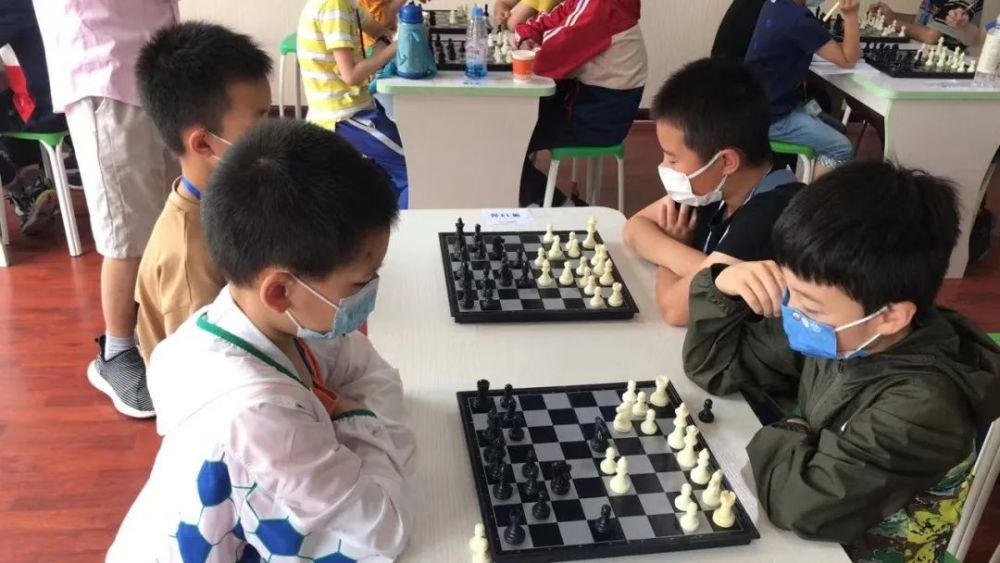 贺奕晨 雷沛川叶奕成 舒晟东 毕皓晨李浩铭 曹云淏 江雨桥傅