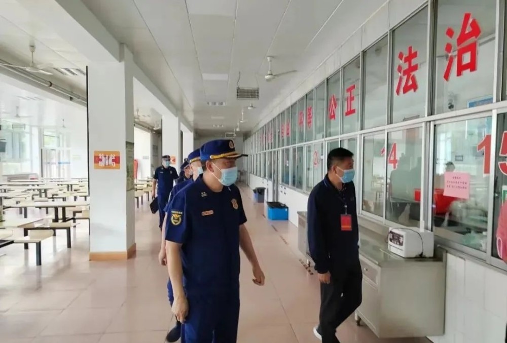 白銀區(qū)強(qiáng)化校園安全職責(zé)?共筑校園安全屏障(圖2)