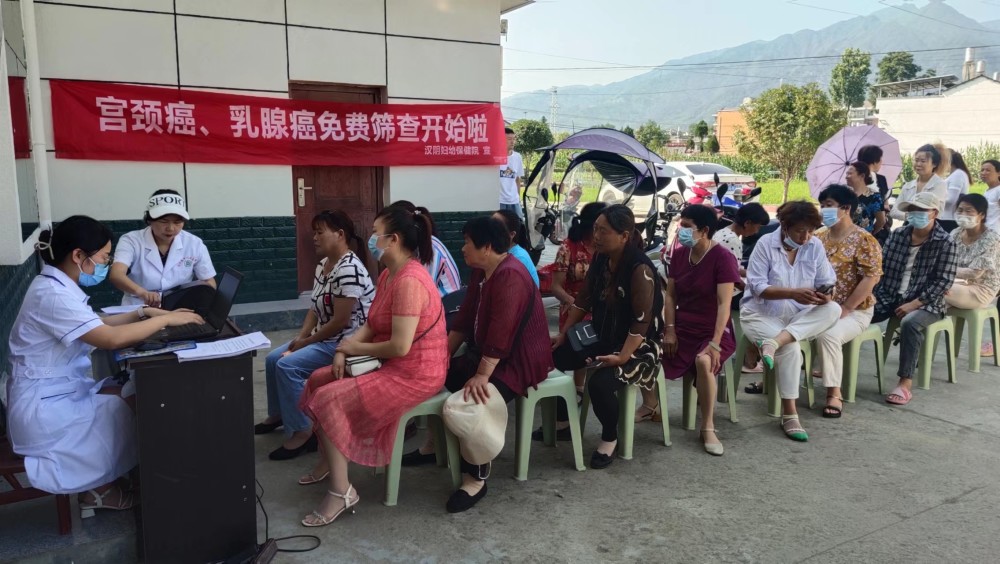 妇女享受健康红利两癌筛查走进乡村