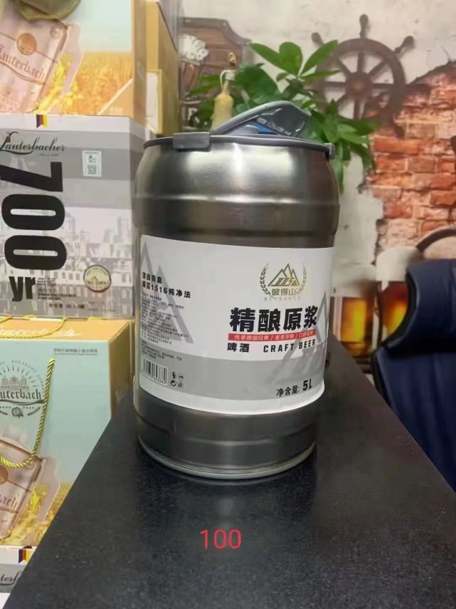 精酿啤酒的每一口,味道更是酸,甜,苦,咸,鲜都有.