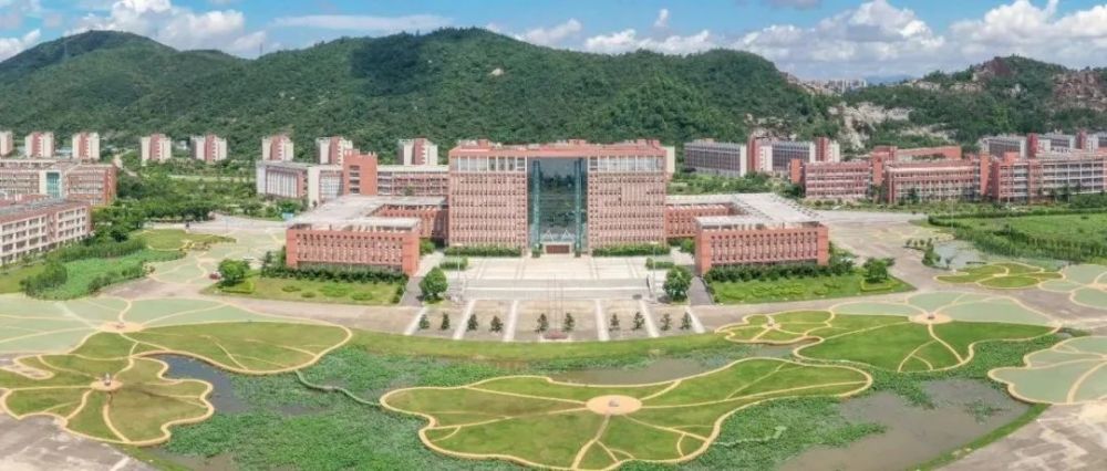 热门本科珠海科技学院原吉林大学珠海学院今年在吉林招生216名