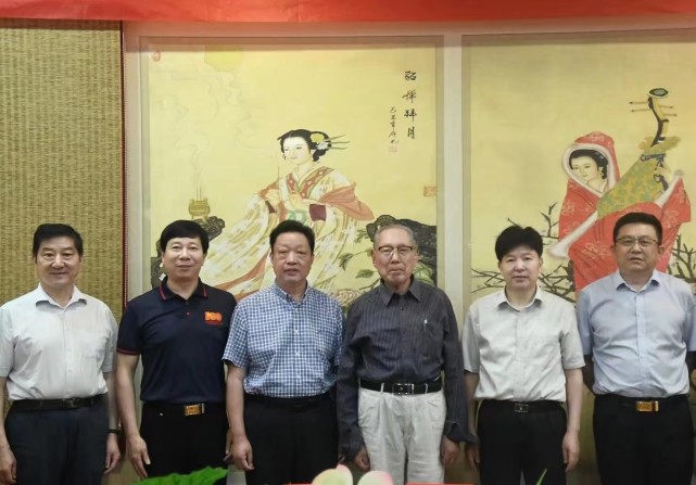 最后,盐城市大丰区委原统战部部长,政协副主席陈仕祥同志,对活动进行