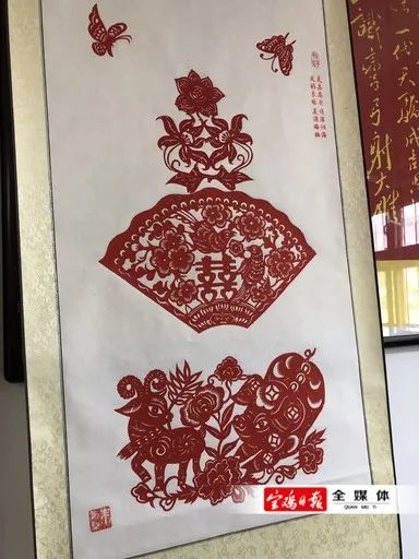 2016年,在市里小有名气后,朱雪慧被邀请前往陕西师范大学参加剪纸艺术