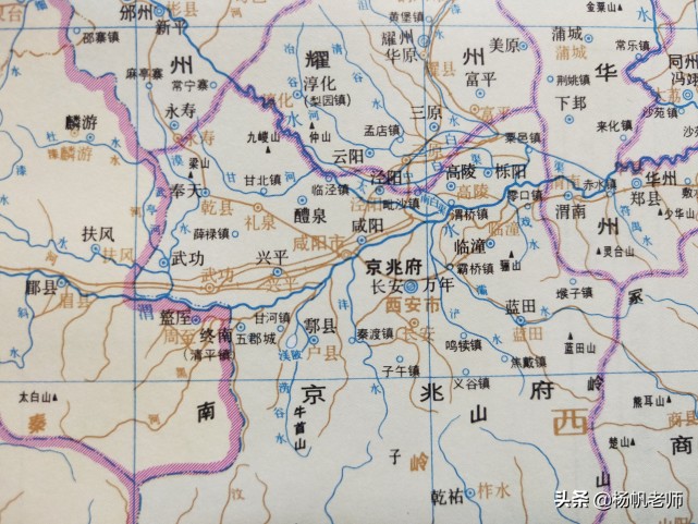 北宋永兴军路京兆府北宋王朝建立后,地方行政上实行路,州,县三级行政