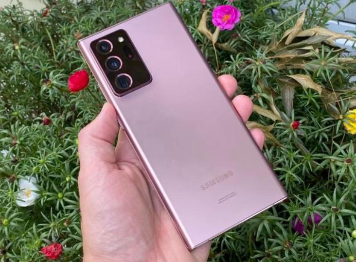 note20ultra的影像系统更为强悍,dxo mark评分达到了119,在2022年依旧