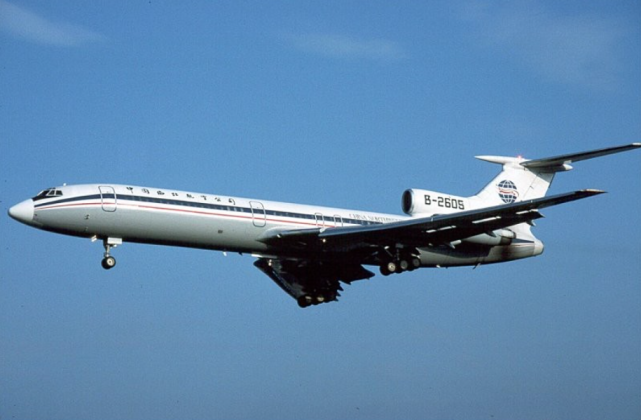 本厂长绘制的西北航空涂装的2604号机西北航空涂装的b-2604号机本厂长