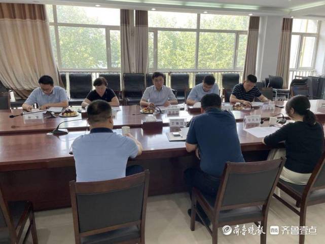 梅永杰一行详细听取了项目进展情况及项目部为实现保