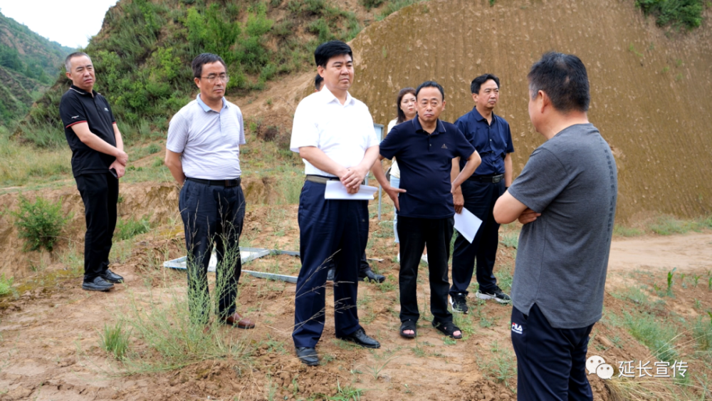 延长县人大常委会专题调研县委常委副县长马占民履职情况