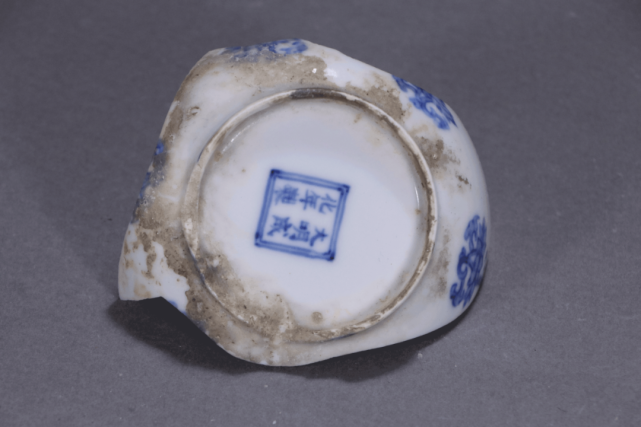 青花的故事】特展云览第四章——“纯皇帝”成化与至纯至美的成窑青花-腾讯新闻