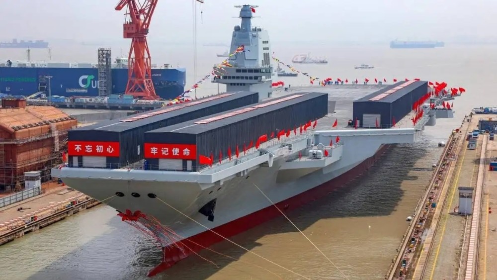 印专家尽管003型超级航母已下水但中国仍落后印度几十年