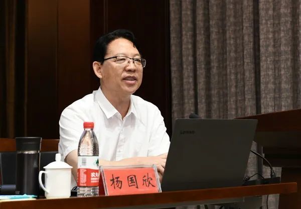 河南科技大学杨国欣教授为商丘工学院2022年暑期学生管理队伍专项培训