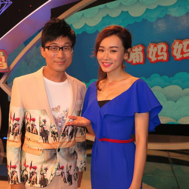 就以近些年珠江台热播的亲子互动秀节目《超级辣妈》为例,出现的港星