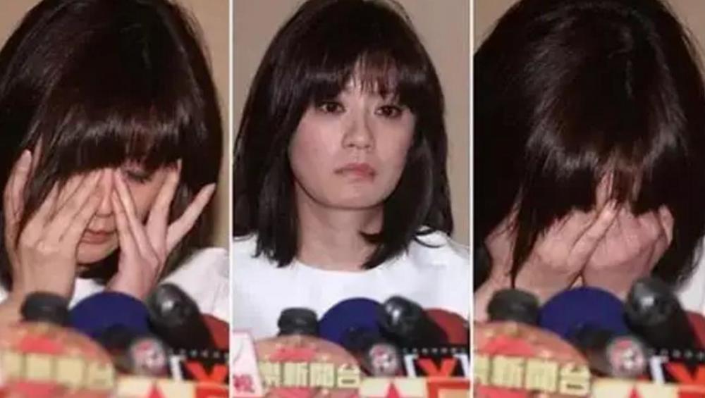贾静雯的仨女儿老大遗传父亲下巴老二弱视老三浓眉大眼