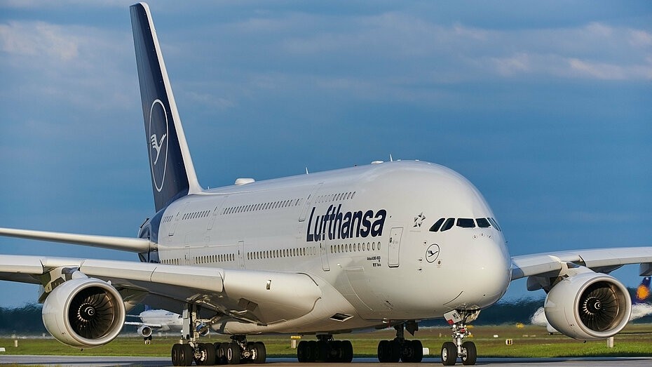 汉莎航空的执行董事会也在一封致客户的信中宣布了a380飞机的重新启用